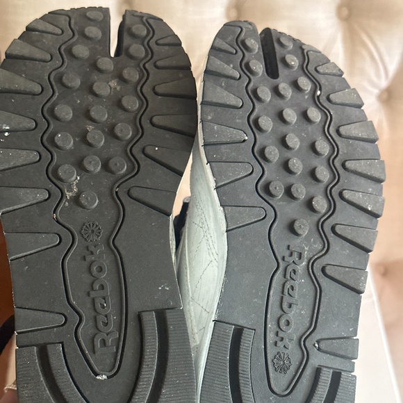 MARGIELA/ REEBOK CLASSIC TABI - Picture 2 of 9